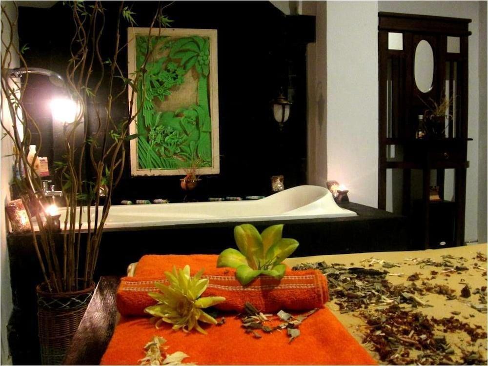 Tjokro Hotel Klaten Kültér fotó