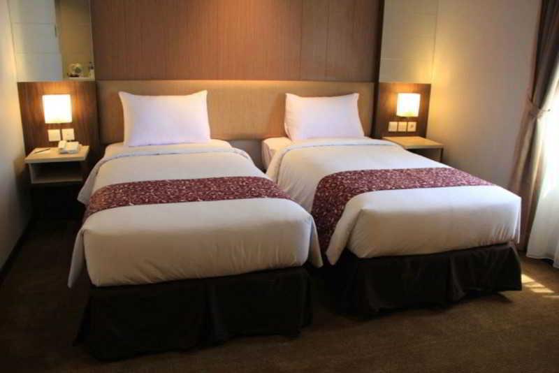 Tjokro Hotel Klaten Kültér fotó