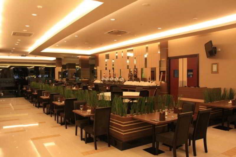 Tjokro Hotel Klaten Kültér fotó