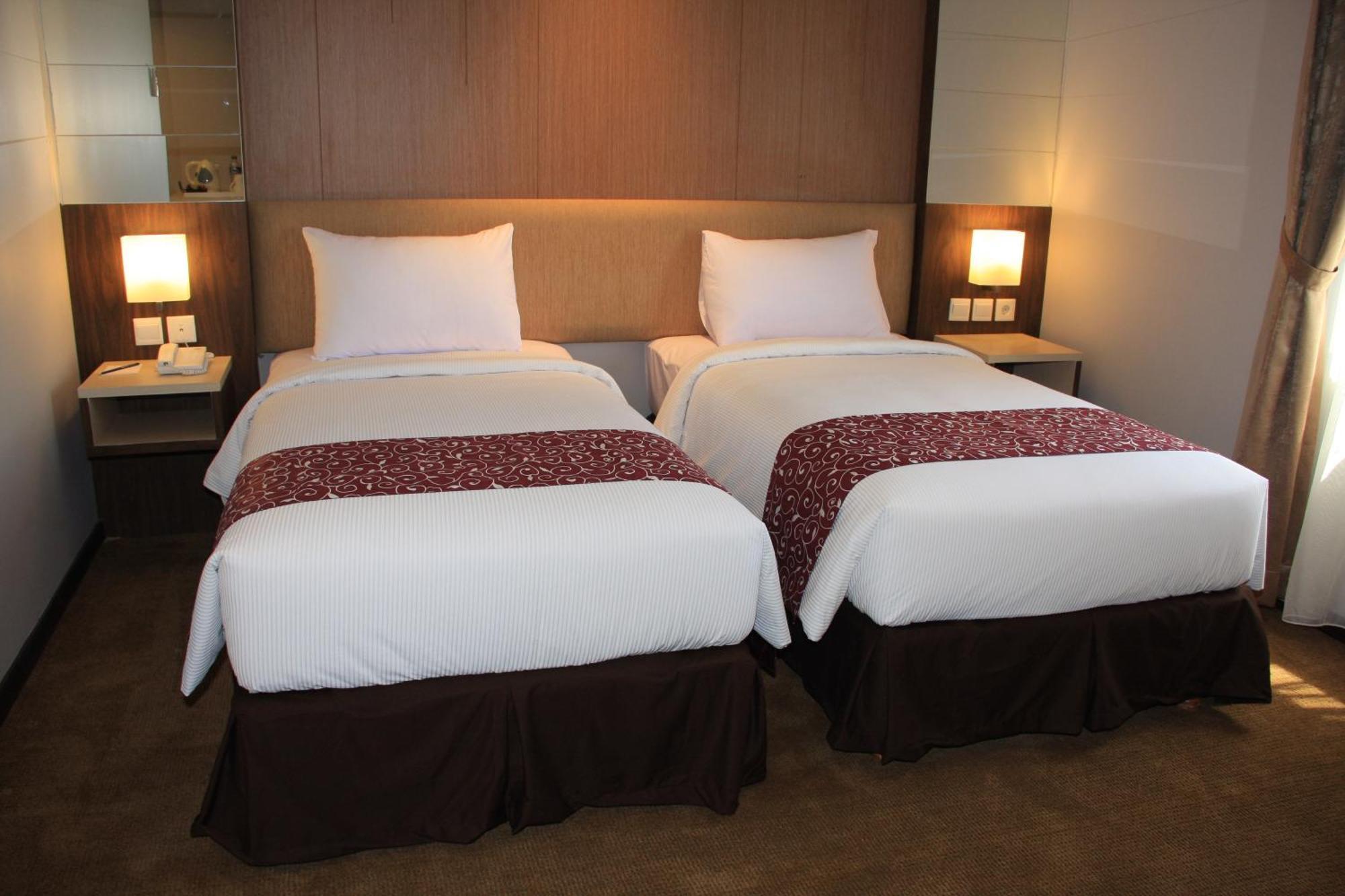 Tjokro Hotel Klaten Kültér fotó