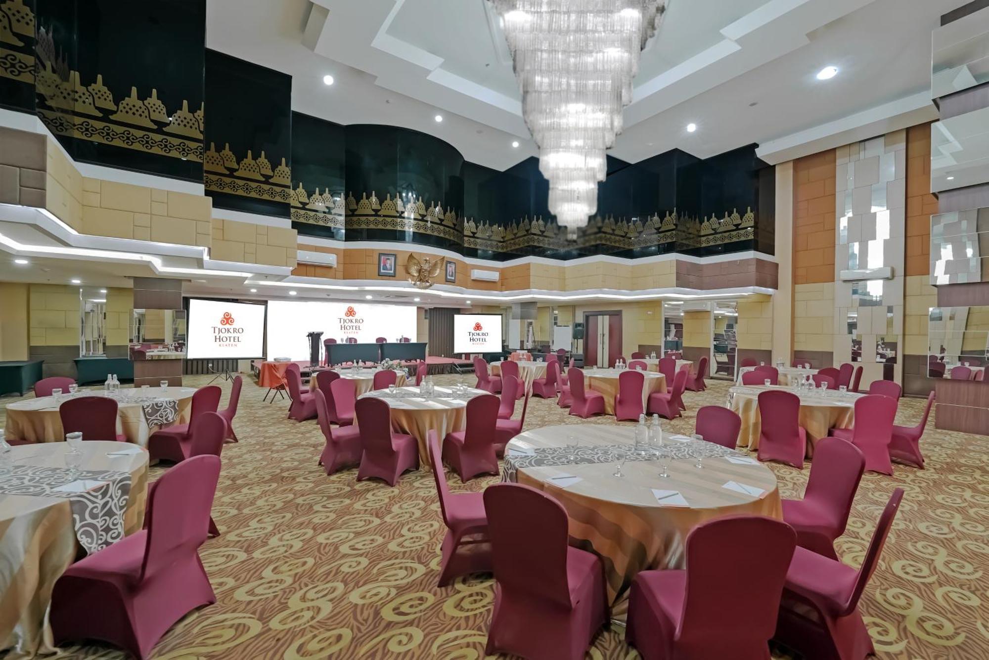 Tjokro Hotel Klaten Kültér fotó