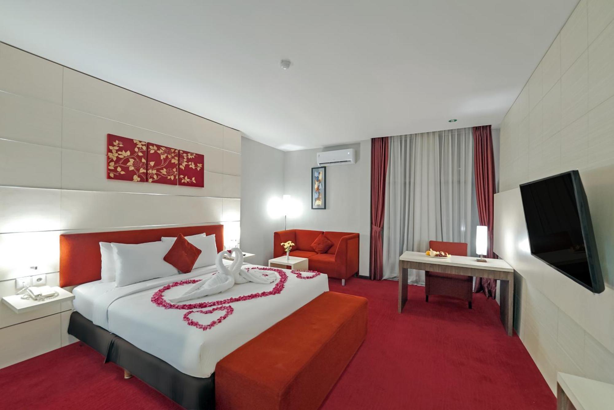 Tjokro Hotel Klaten Kültér fotó