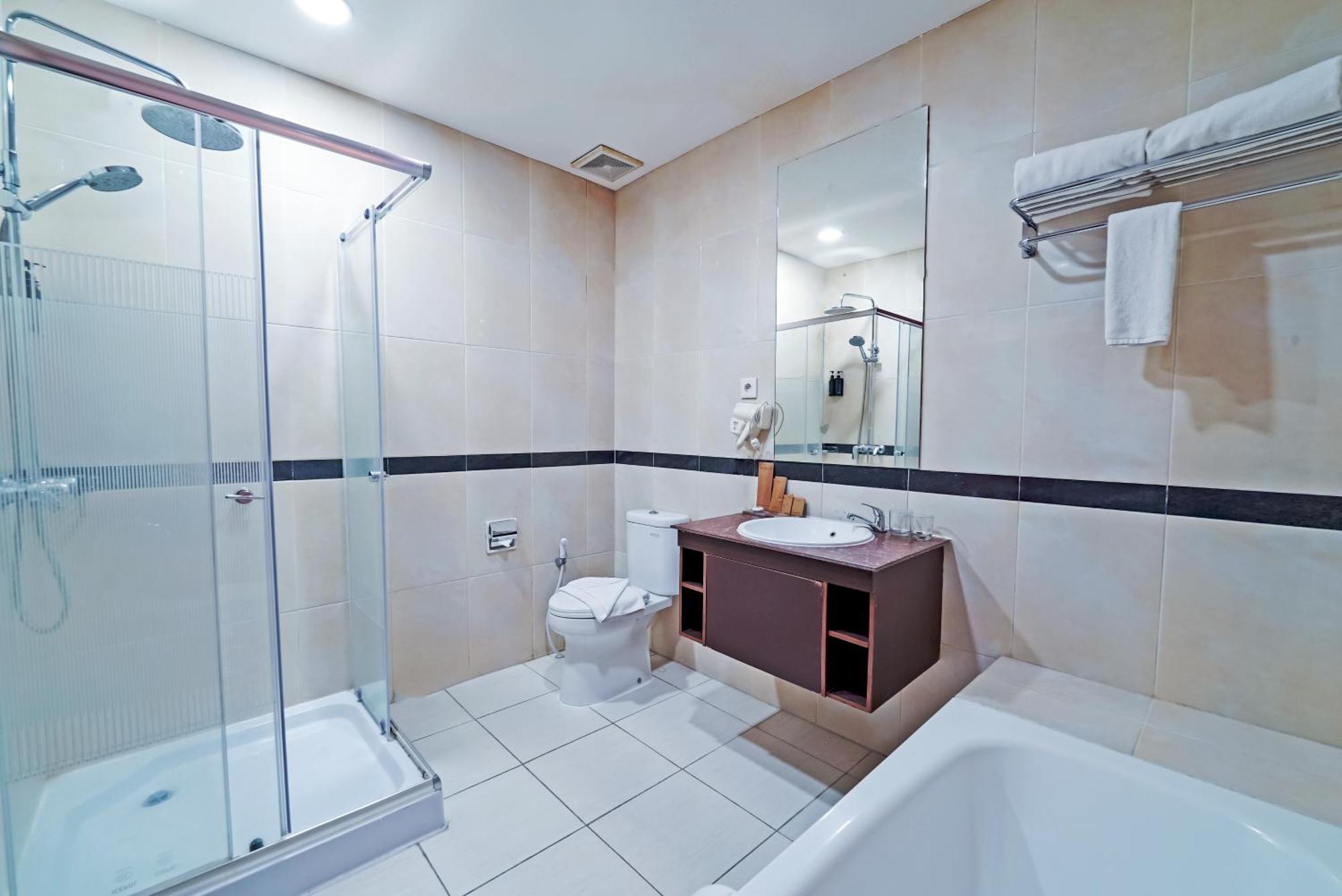 Tjokro Hotel Klaten Kültér fotó