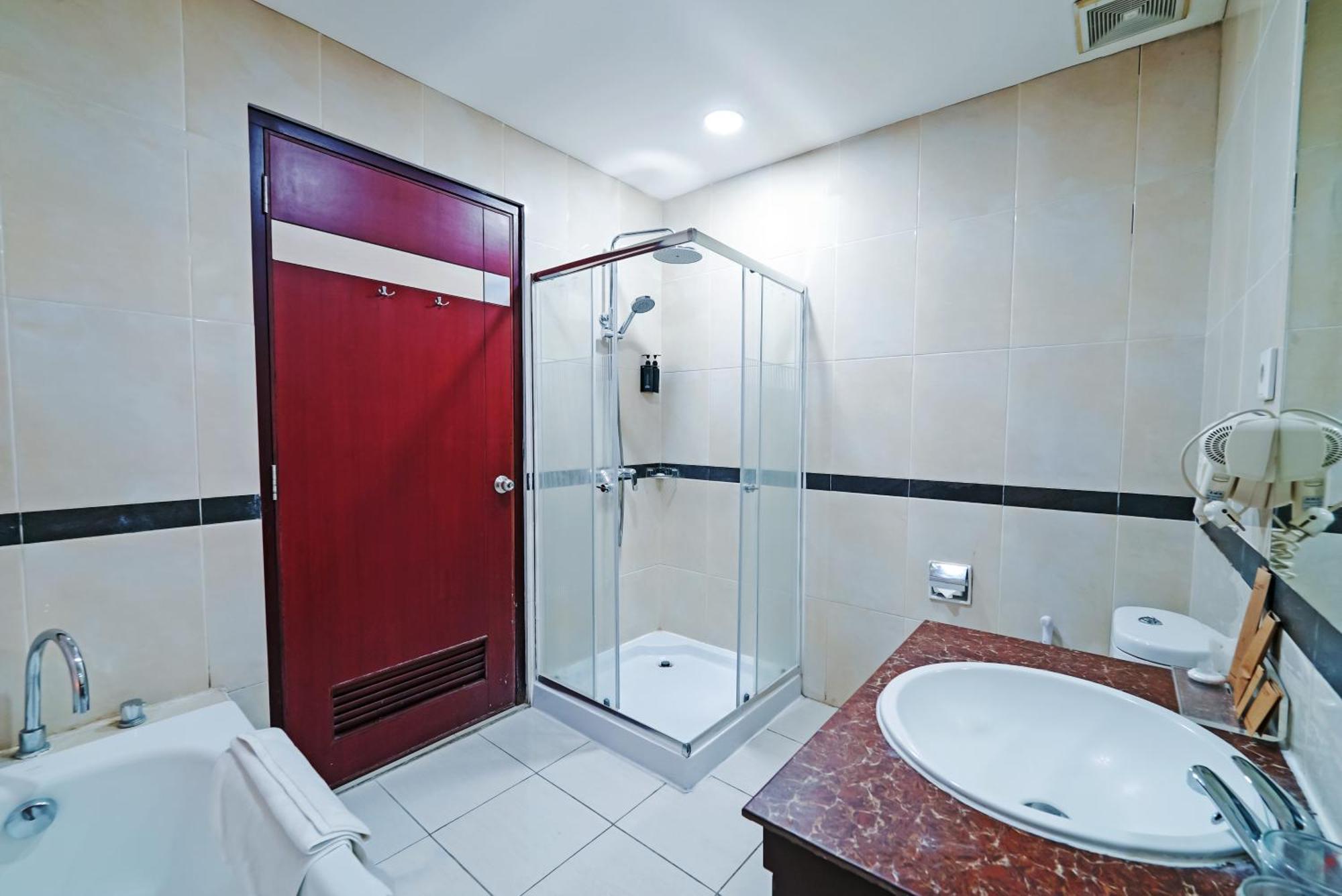 Tjokro Hotel Klaten Kültér fotó