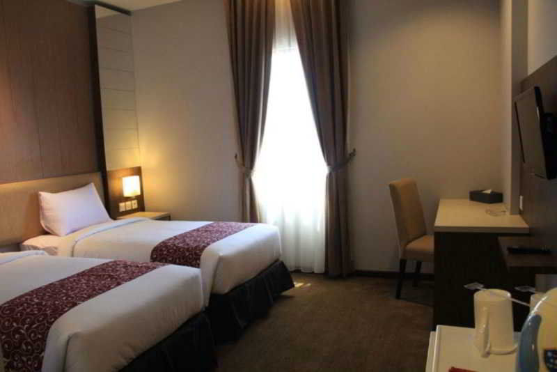 Tjokro Hotel Klaten Kültér fotó