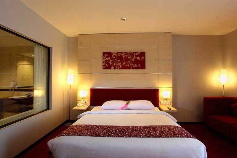 Tjokro Hotel Klaten Kültér fotó