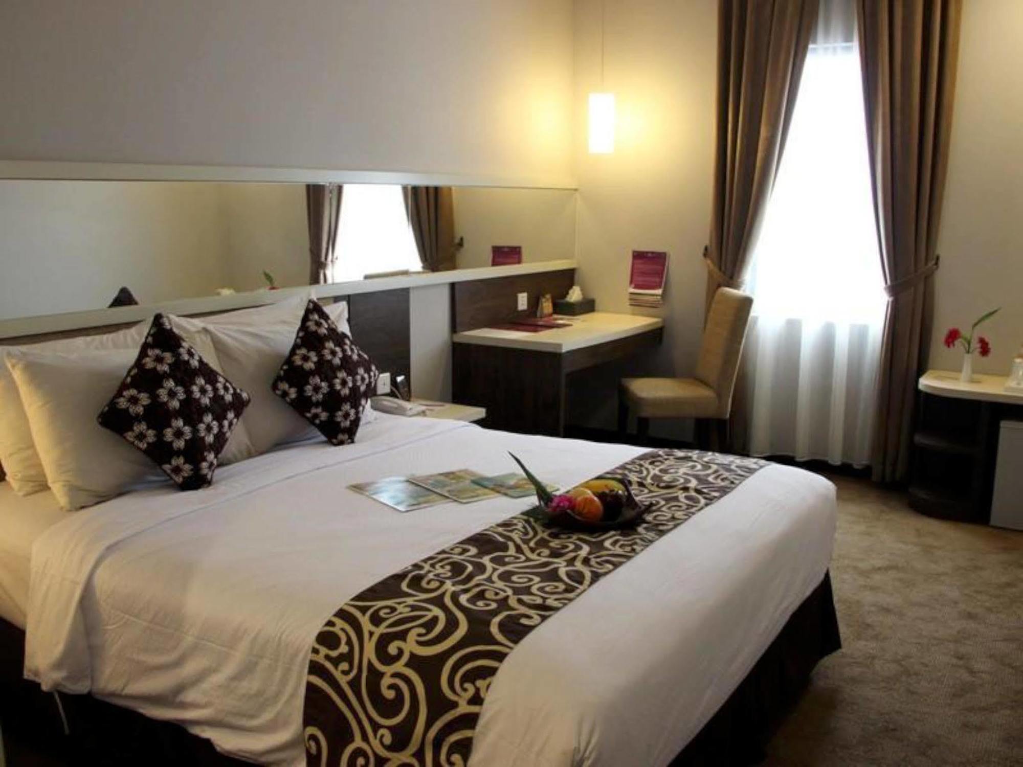 Tjokro Hotel Klaten Kültér fotó